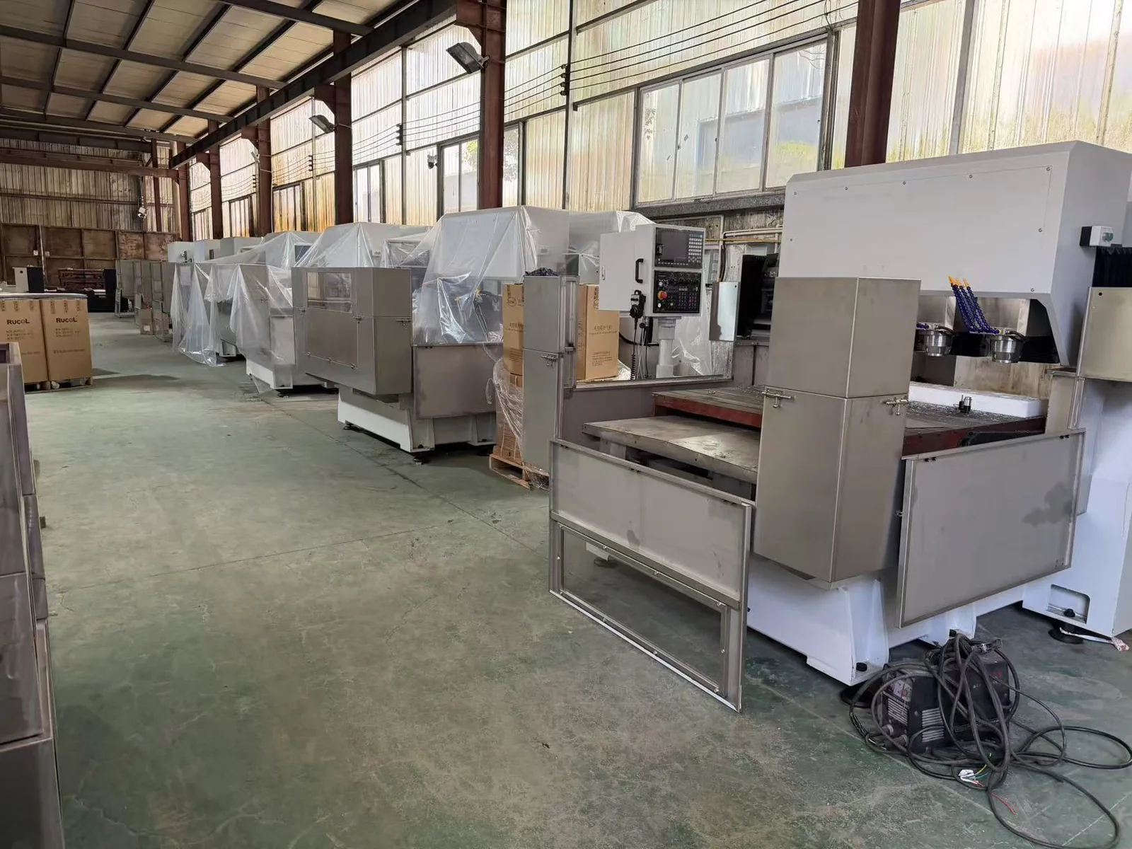 Play MNT MEINAITE factory tour video — Hangzhou production workshop