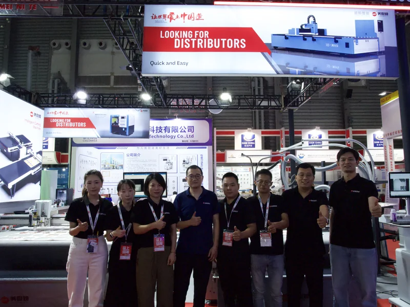 MNT MEINAITE team at an international cutting machine expo