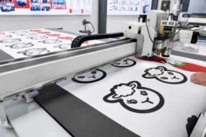 MNT MEINAITE digital knife cutter cutting printed textile fabric