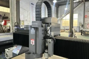 Gantry upright and cable chain on an MNT machining centre