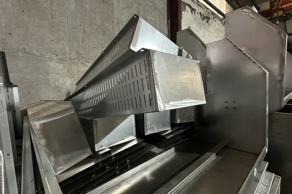 Folded sheet metal components produced in the Chaohan press shop