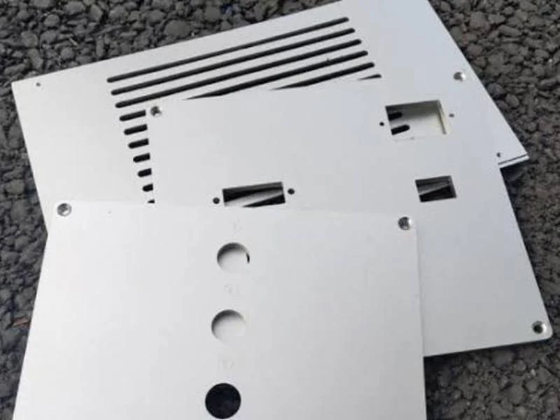 Machined edge on 5052 aluminium sheet