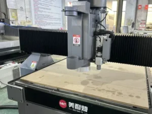 CNC cabinet making machine cutting wood panel for cabinet production