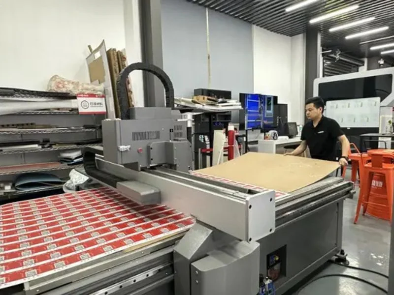 Composite plies marked with unique serial numbers and fiber orientation indicators via cut tabs and printed labels, anti-smudge identification for factory handling and layup processes