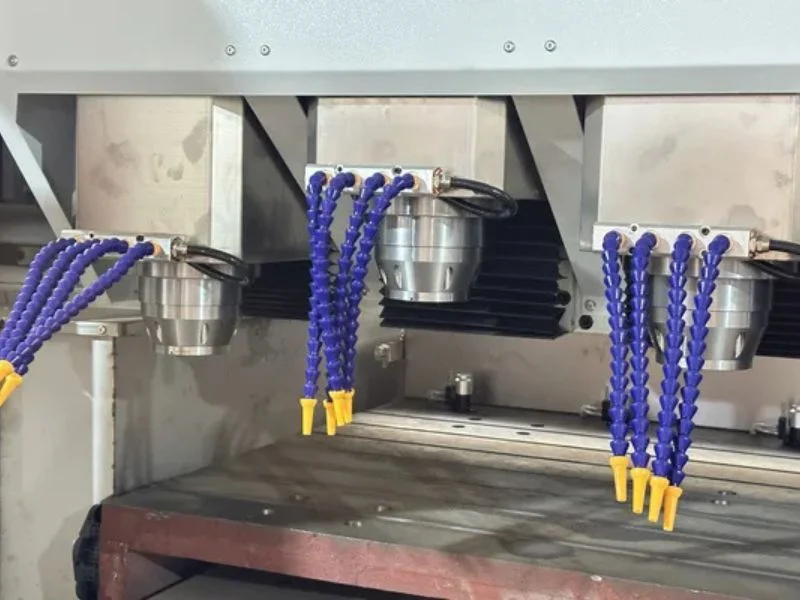 How CNC camera system reads and auto-aligns materials for precision cutting