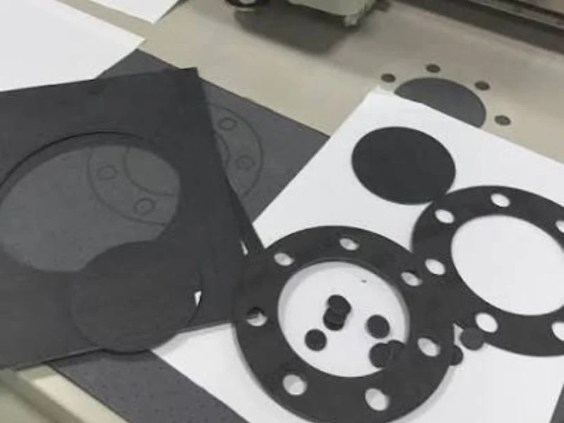 Silicone and neoprene sheet cut without stretching