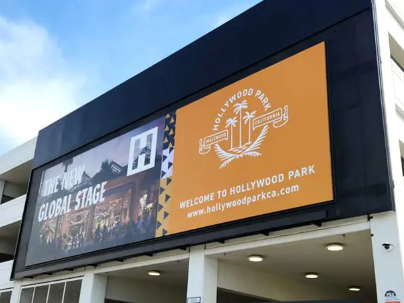 PVC banner cut to print with hem and eyelet marks on the MNT C-series