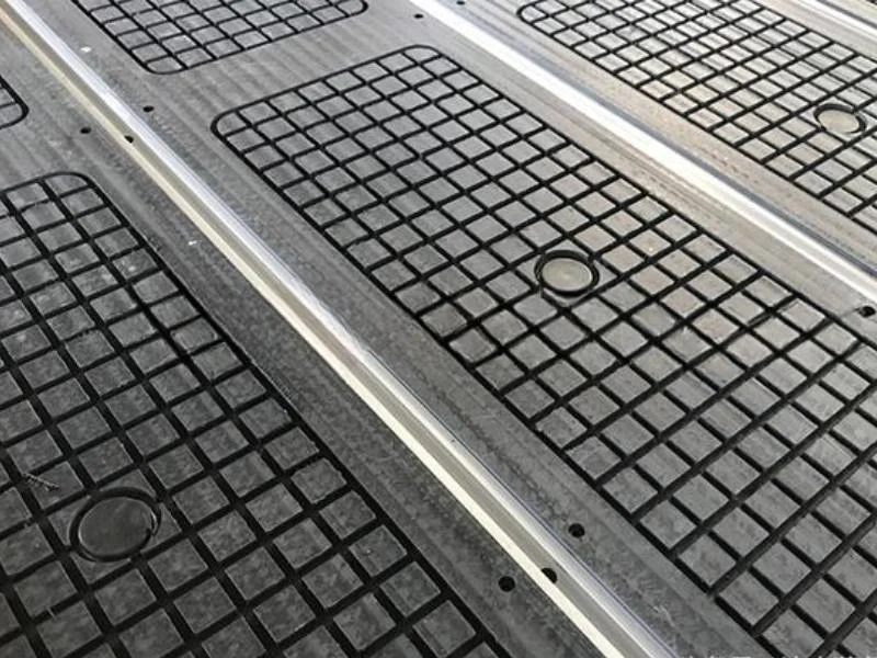Zoned vacuum table on a panel processing CNC router