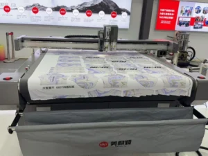 Automatic Fabric Cutting Machine